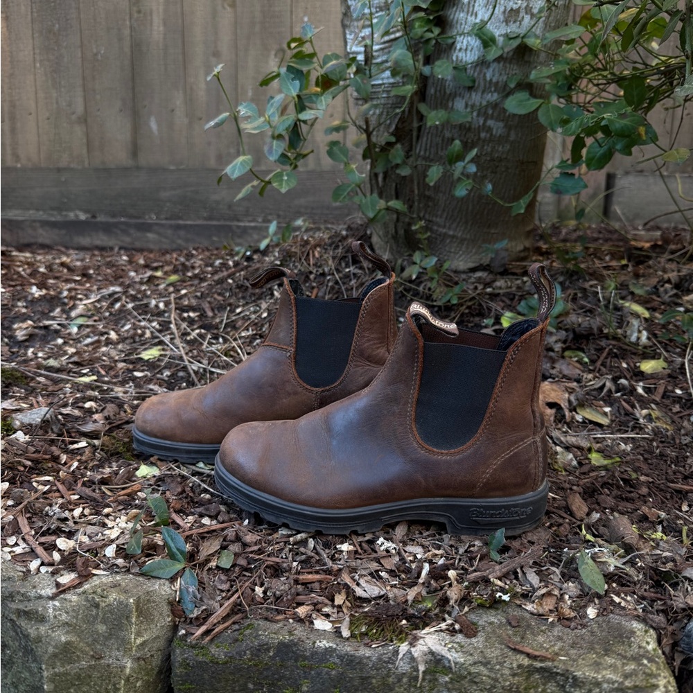 Men’s Brown Leather Blundstone Chelsea Boots